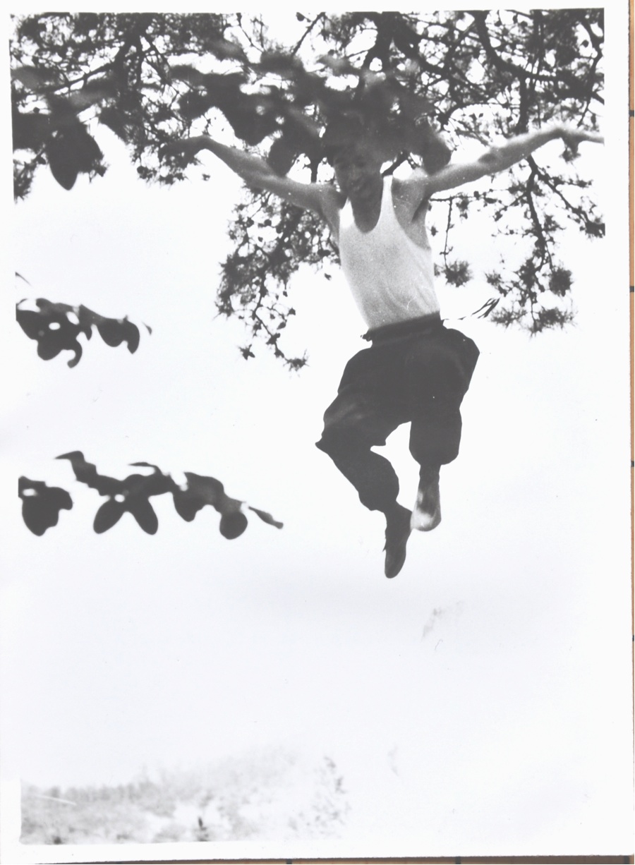 杨教授年轻时练武照片 5